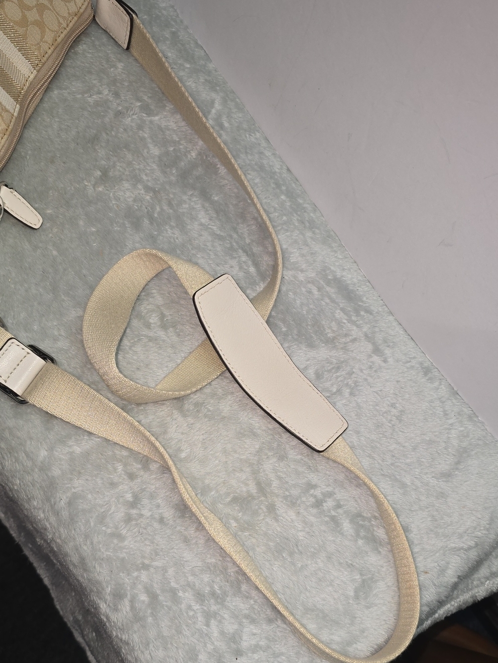 NWT Coach 'Legacy Stripe' Signature Swingpack - Picture 4 of 11